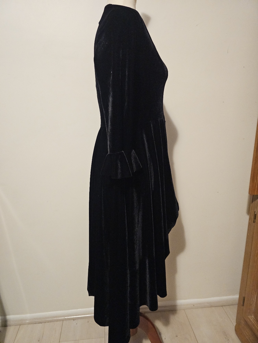 Nuit Clothing Atelier "Pastorale" Dress Black Velvet - Picture 9 of 16